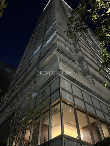 PARK TOWER UMEDA Photo
