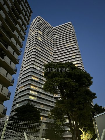 BELL PARK CITY BUILDING J Photo